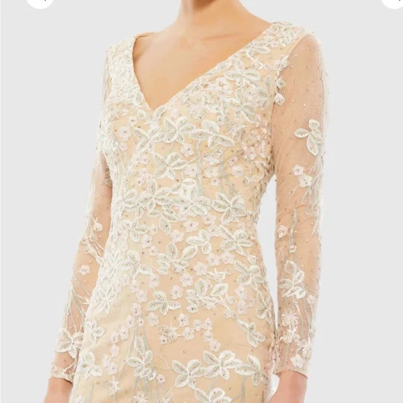 Mac Duggal Long Sleeve Lace Gown in Cream and White - Picture 3 of 9